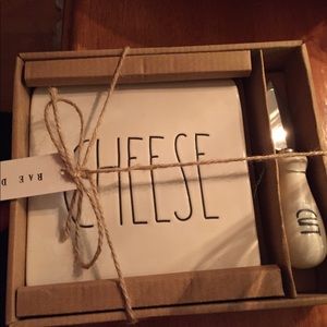 Rae Dunn cheese board